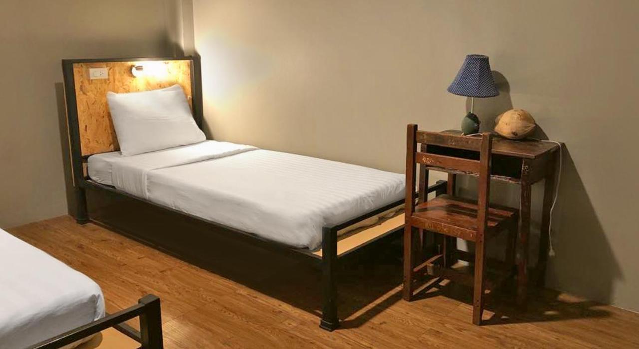 Ok Chic Phuket Hostel Экстерьер фото